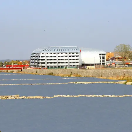 Arena Hotel