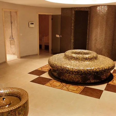 Arena Hotell 3*