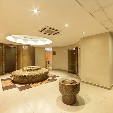 Arena Hotel 3*